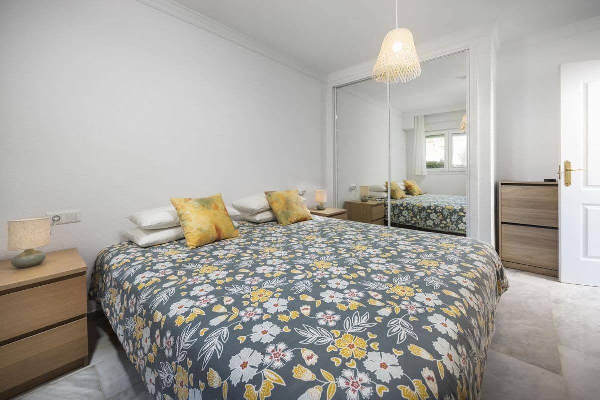 2 soveværelse Rækkehus til salg i Benalmadena med garage - € 375.000 (Ref: 9156112)