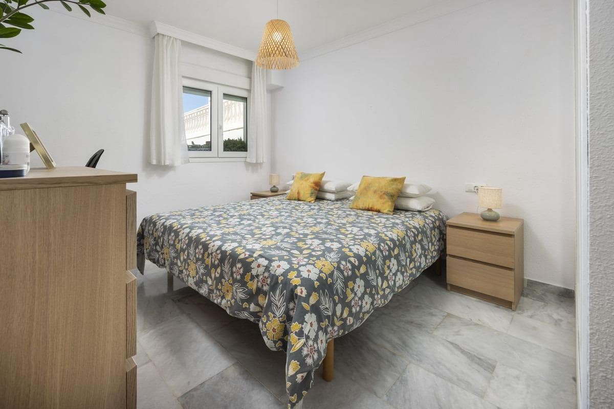 2 soveværelse Rækkehus til salg i Benalmadena med garage - € 375.000 (Ref: 9156112)