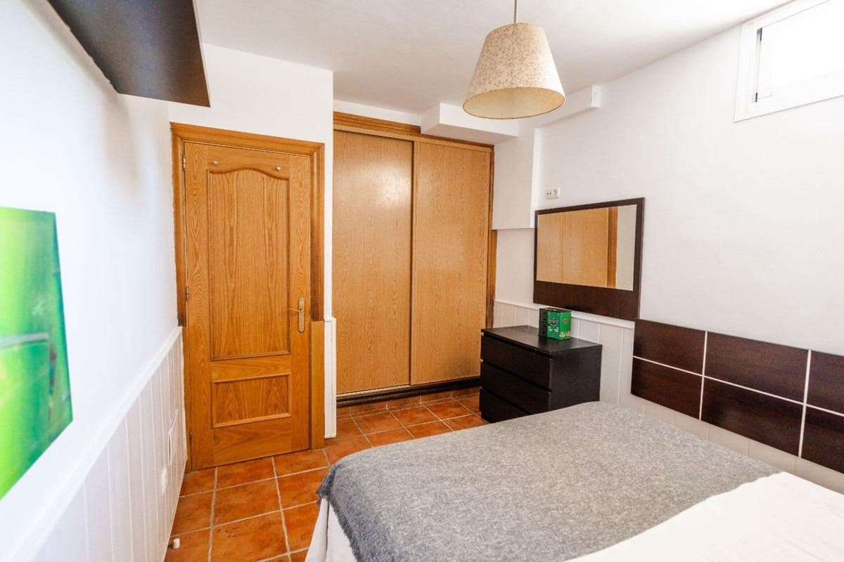 5 soveværelse Villa til salg i Torrequebrada med garage - € 870.000 (Ref: 9162340)