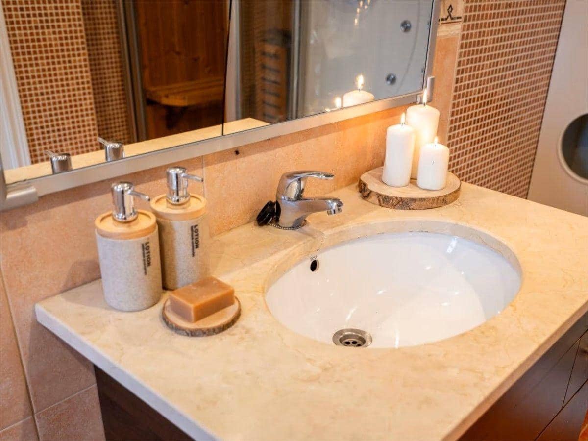 5 soveværelse Villa til salg i Torrequebrada med garage - € 870.000 (Ref: 9162340)