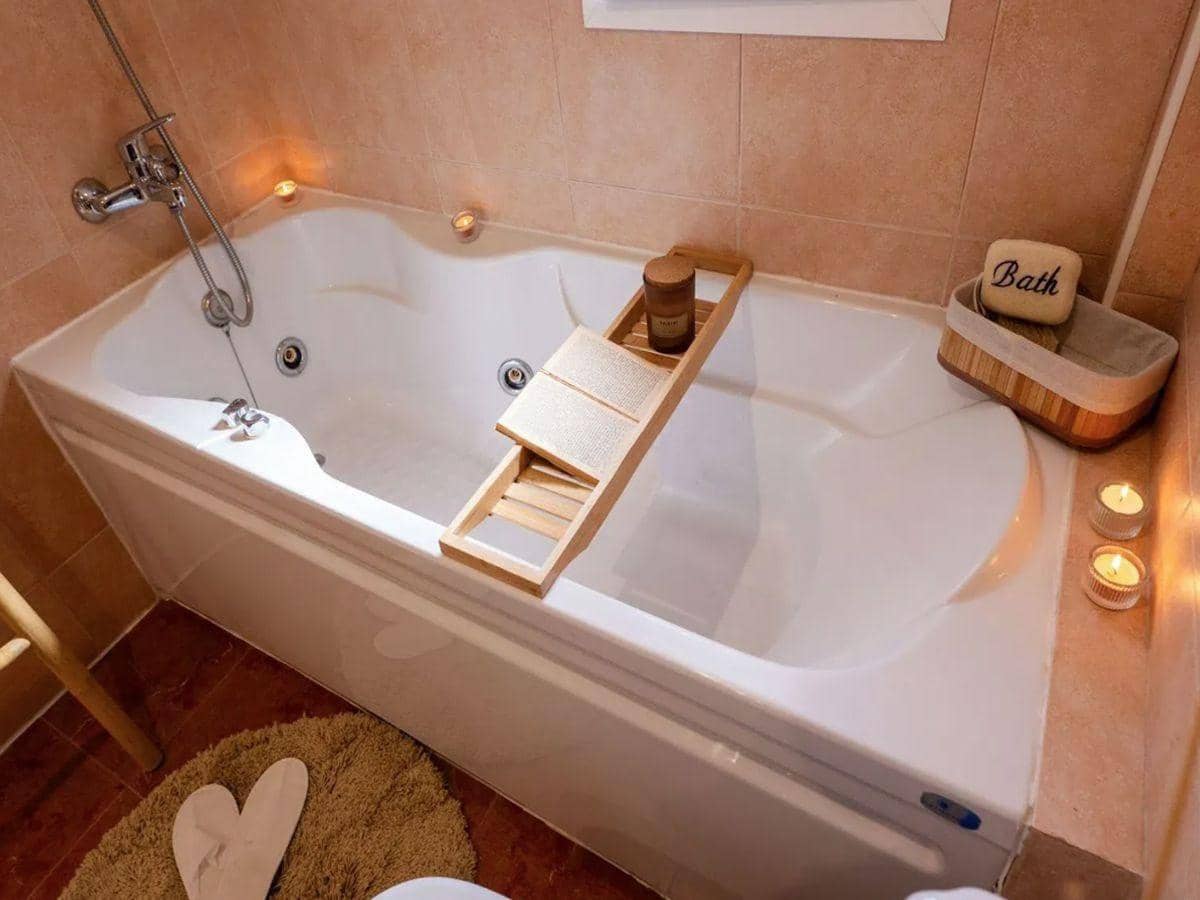 5 soveværelse Villa til salg i Torrequebrada med garage - € 870.000 (Ref: 9162340)