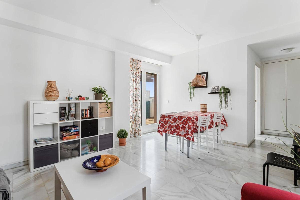 2 soverom Leilighet til salgs i Torrequebrada med garasje - € 299 000 (Ref: 9162341)