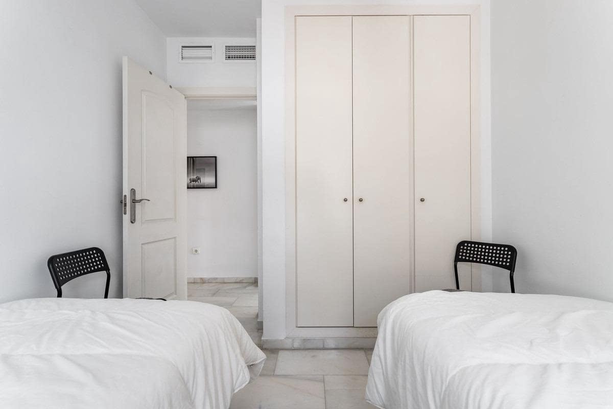 2 soverom Leilighet til salgs i Torrequebrada med garasje - € 299 000 (Ref: 9162341)