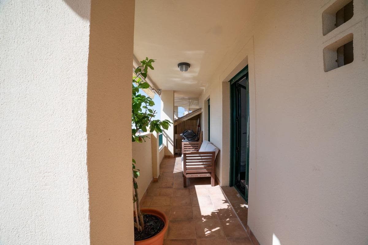 2 soveværelse Lejlighed til salg i Torrequebrada med garage - € 349.000 (Ref: 9165839)