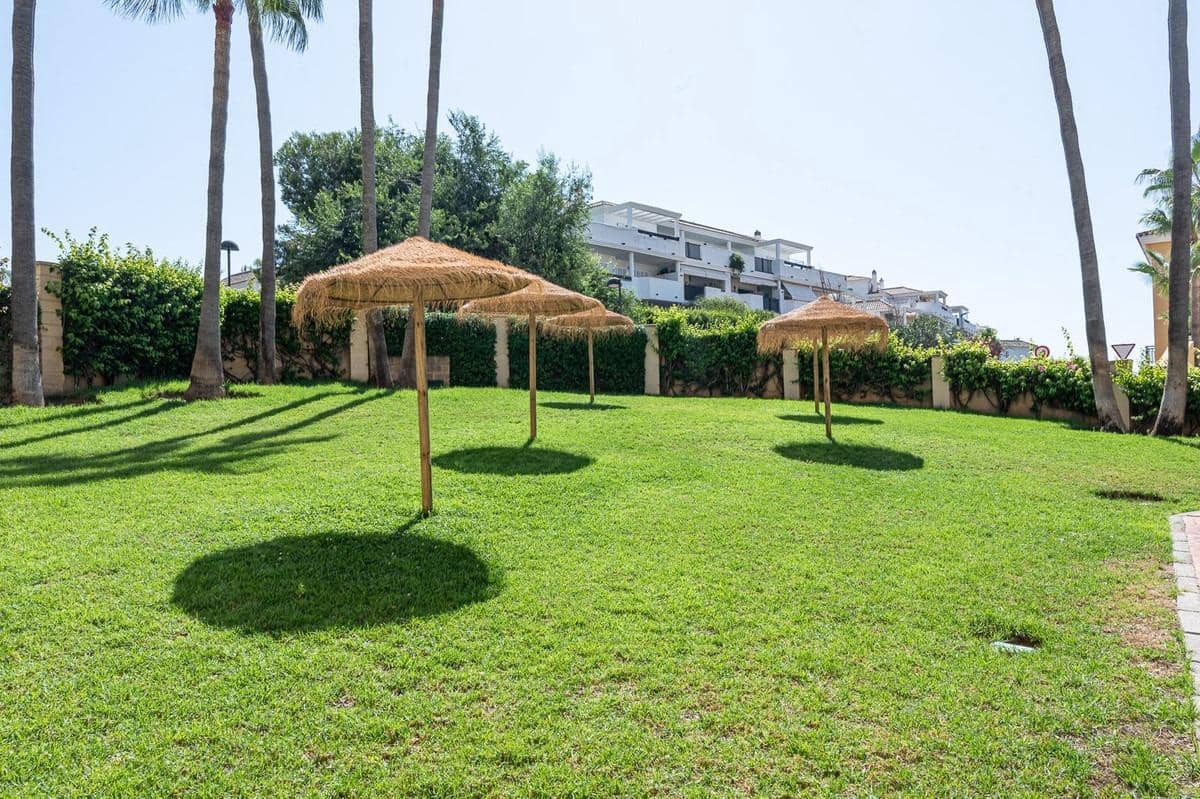 2 soveværelse Lejlighed til salg i Torrequebrada med garage - € 349.000 (Ref: 9165839)