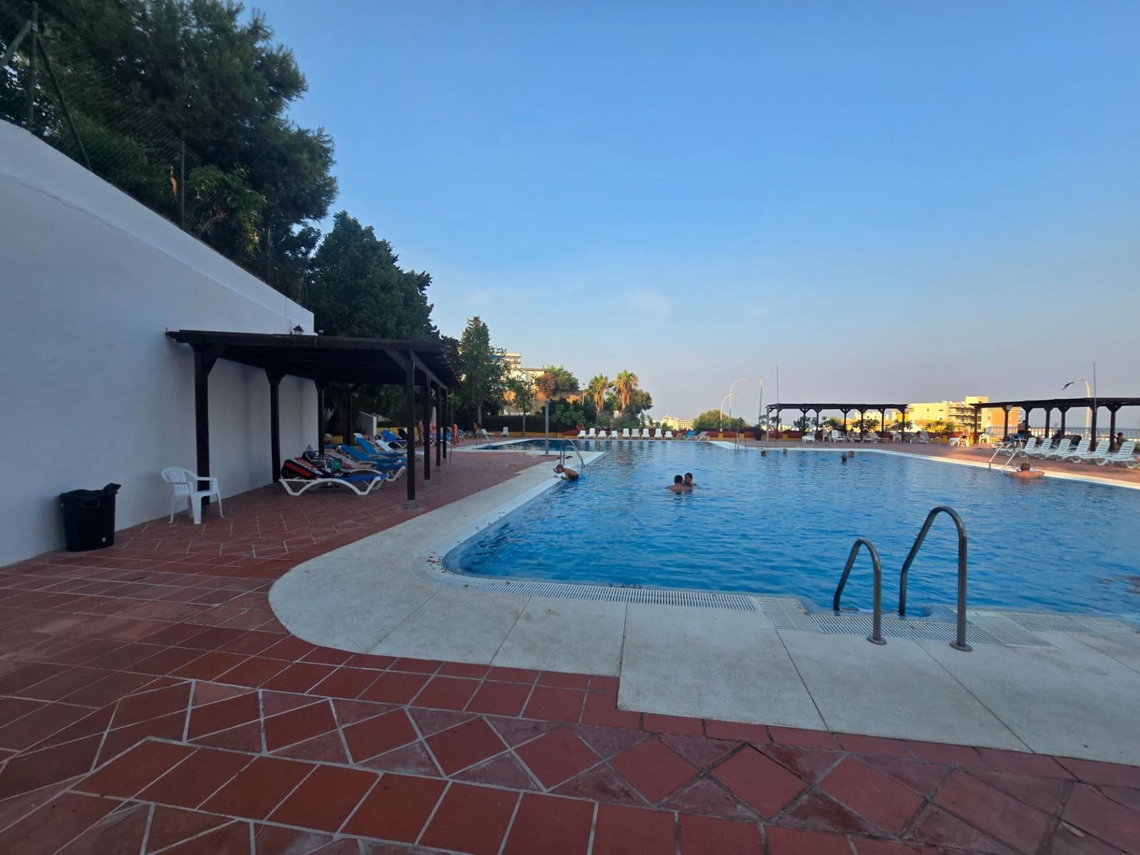 Apartamento de 1 habitación en Torremolinos en venta con piscina - 239.500 € (Ref: 9185484)