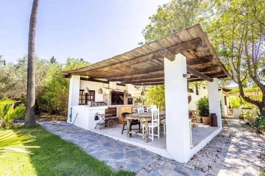 11 bedroom Hotel for sale in Alhaurin Golf - € 1,395,000 (Ref: 9189648)