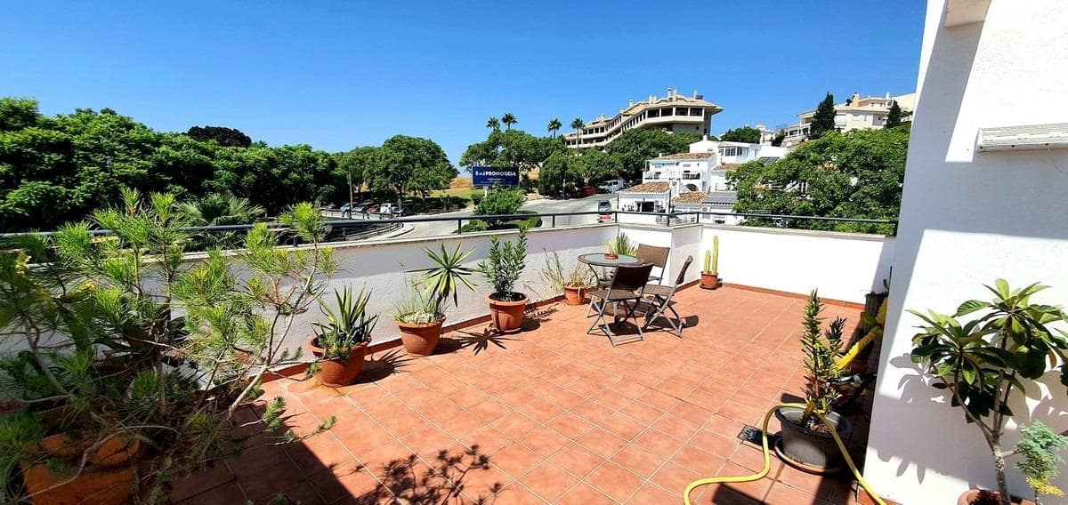 4 soverom Rekkehus til salgs i Fuengirola med garasje - € 540 000 (Ref: 9193872)