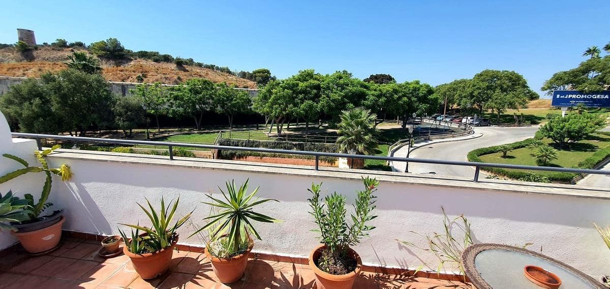 4 soverom Rekkehus til salgs i Fuengirola med garasje - € 540 000 (Ref: 9193872)