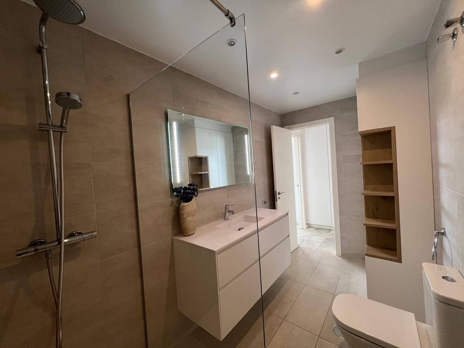 2 soveværelse Lejlighed til salg i Benalmadena med swimmingpool - € 495.000 (Ref: 9193873)