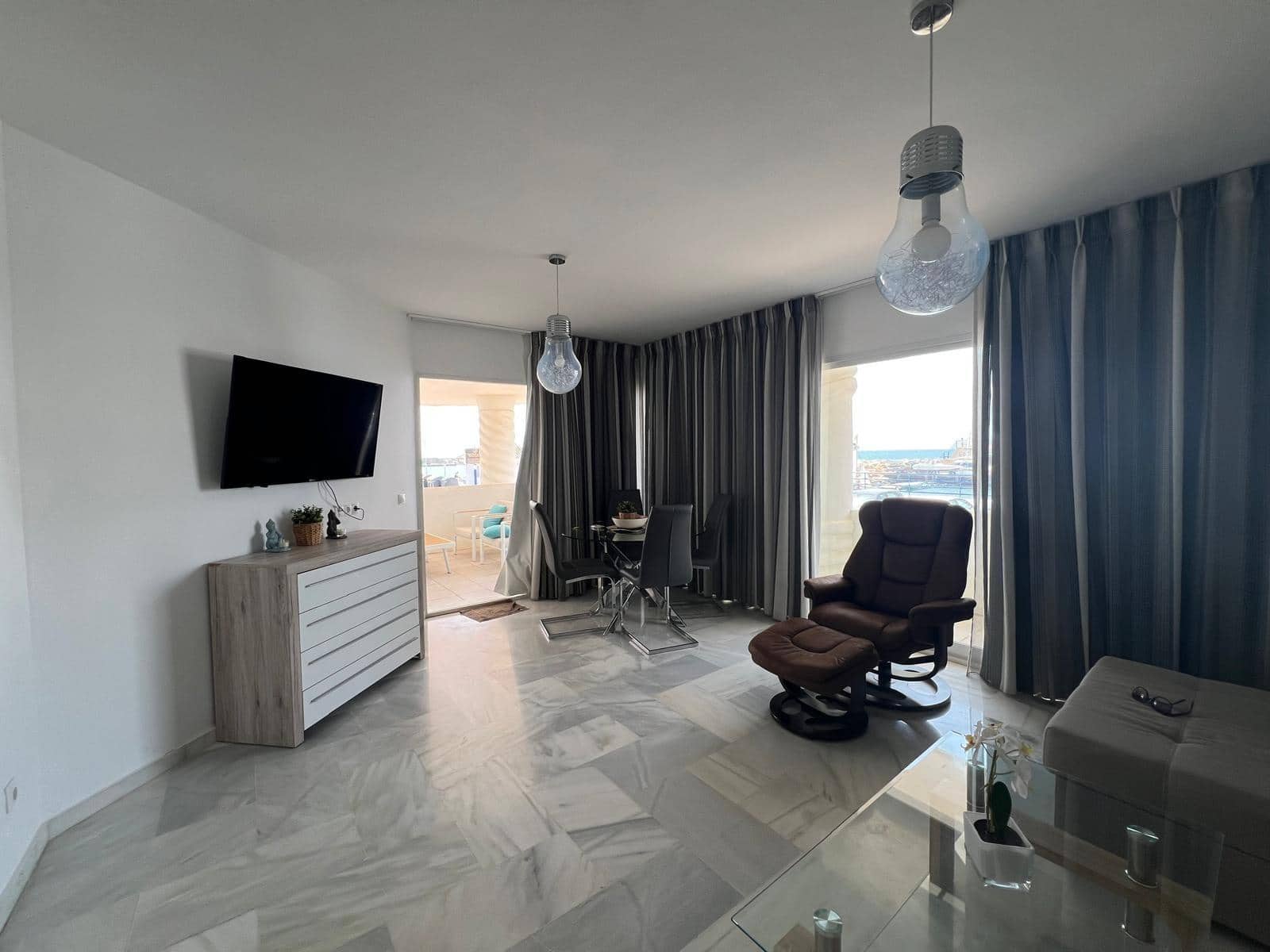 2 soveværelse Lejlighed til salg i Benalmadena med swimmingpool - € 495.000 (Ref: 9193873)