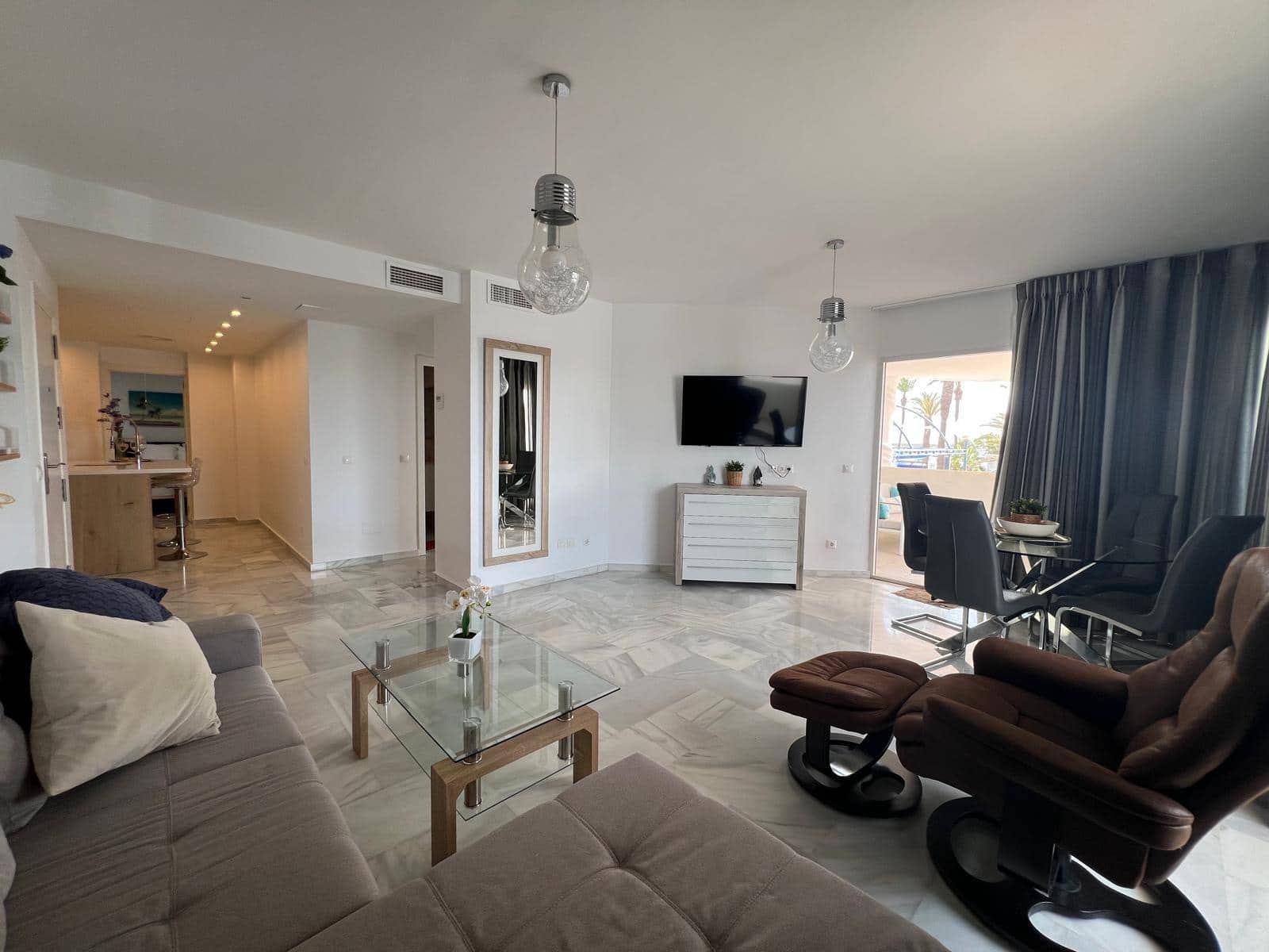 2 soveværelse Lejlighed til salg i Benalmadena med swimmingpool - € 495.000 (Ref: 9193873)