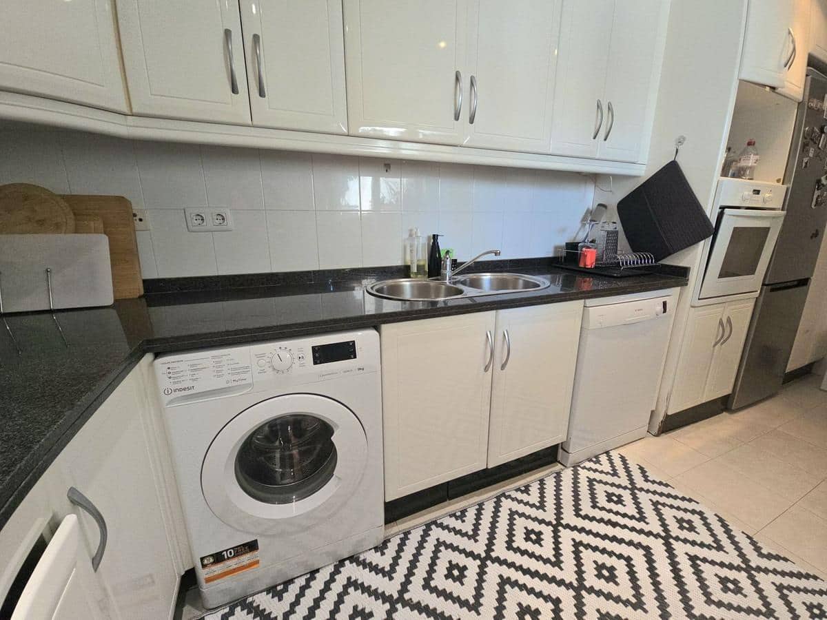 2 soverom Leilighet til salgs i Torrequebrada med garasje - € 415 000 (Ref: 9202494)