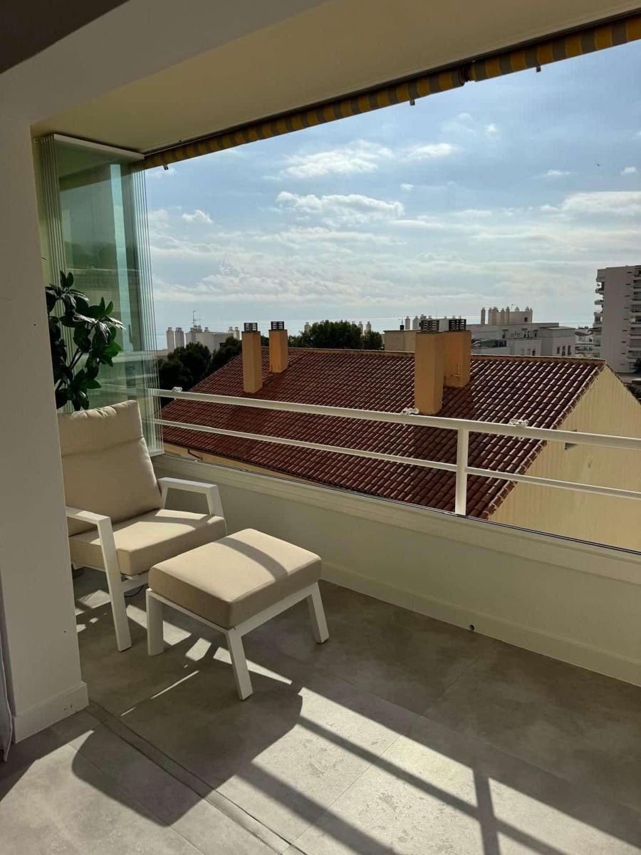 3 sypialnia Penthouse na sprzedaż w Torremolinos z garażem - 485 000 € (Ref: 9202496)