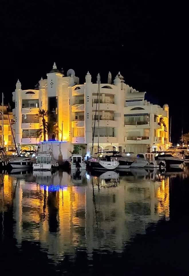 3 soverom Penthouse til salgs i Benalmadena med garasje - € 1 850 000 (Ref: 9208378)