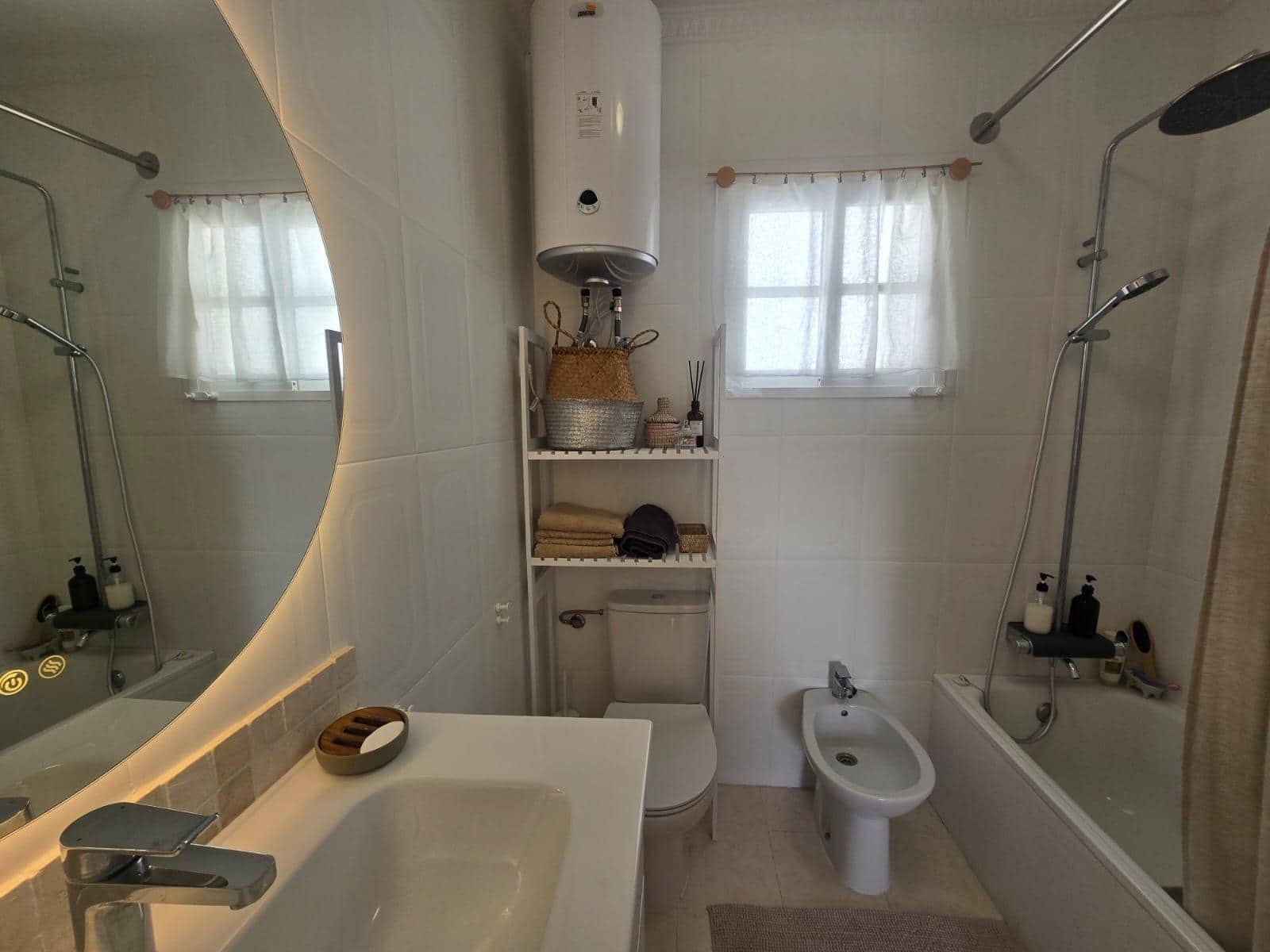 3 bedroom Villa for sale in Benalmadena with pool garage - € 635,000 (Ref: 9209479)