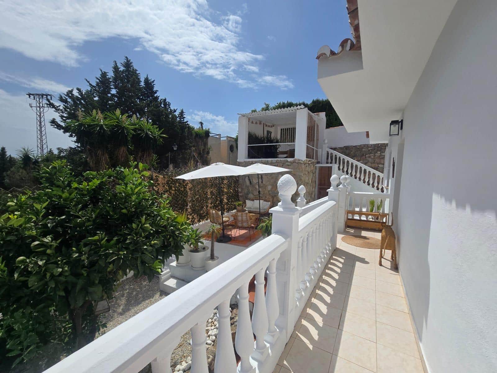3 bedroom Villa for sale in Benalmadena with pool garage - € 635,000 (Ref: 9209479)
