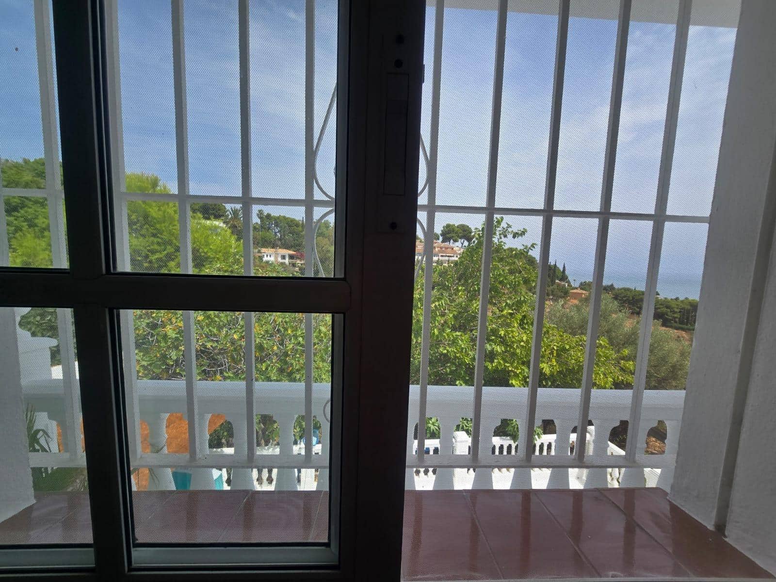 3 bedroom Villa for sale in Benalmadena with pool garage - € 635,000 (Ref: 9209479)