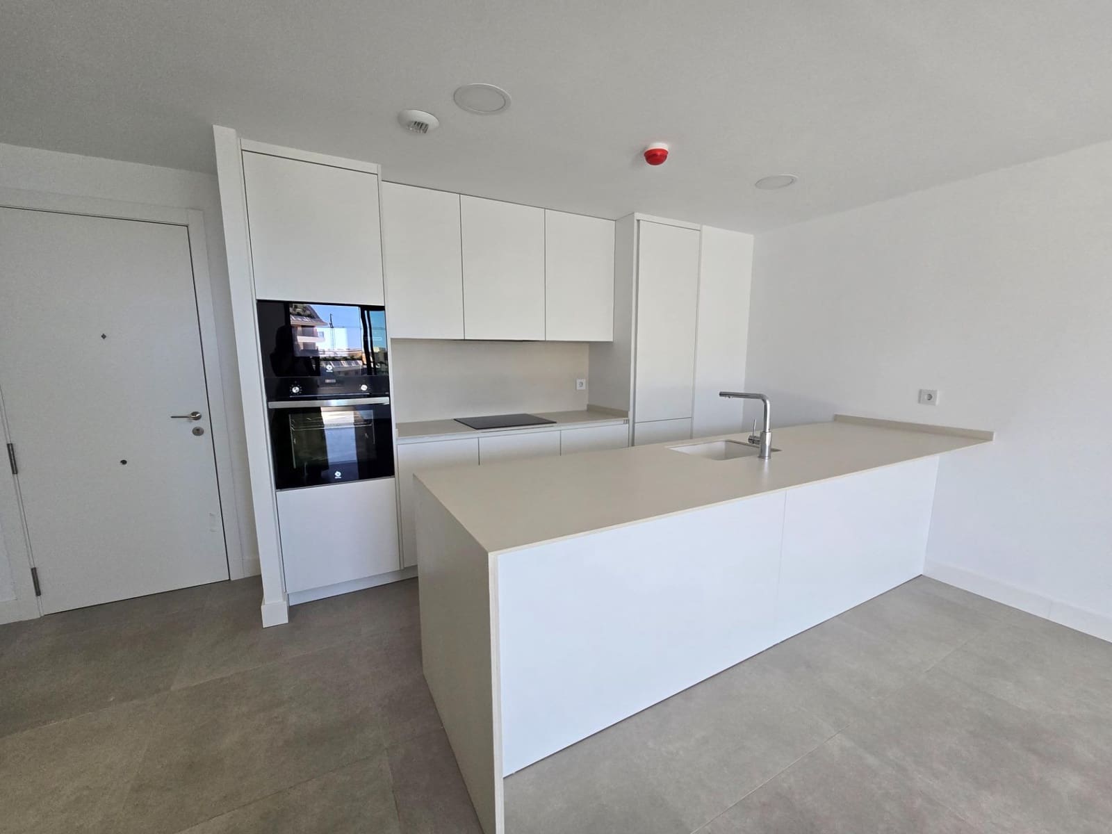 Apartamento de 2 habitaciones en Fuengirola en venta con piscina garaje - 535.000 € (Ref: 9230480)