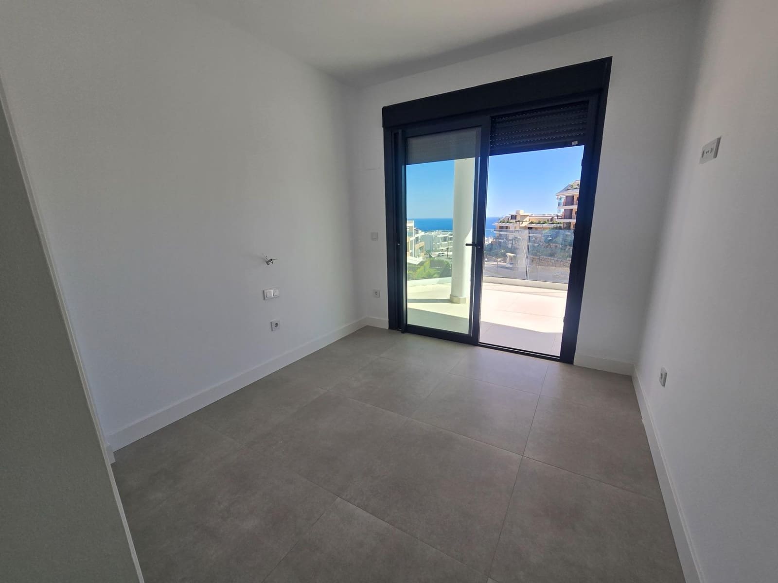 Apartamento de 2 habitaciones en Fuengirola en venta con piscina garaje - 535.000 € (Ref: 9230480)