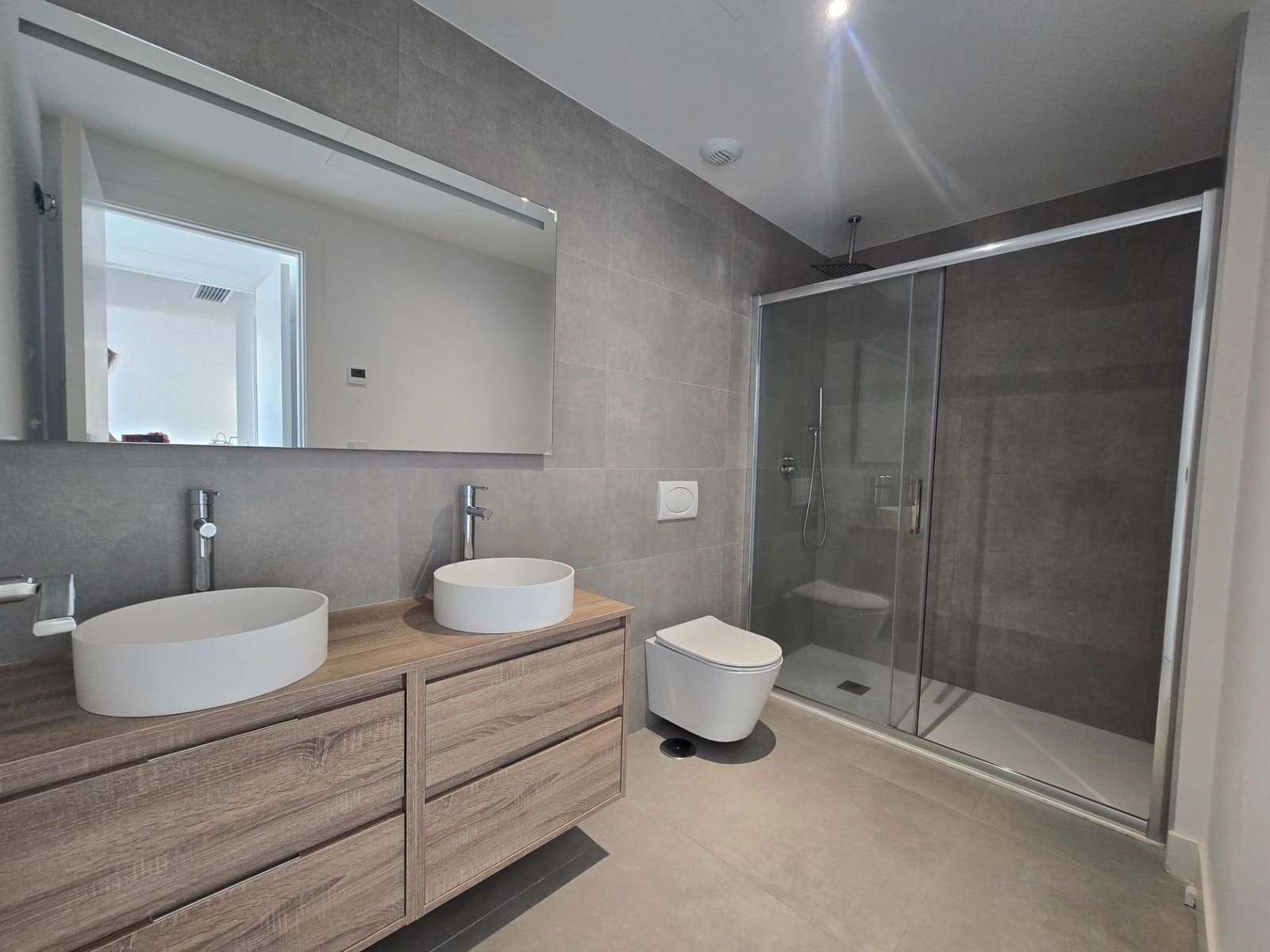 Apartamento de 2 habitaciones en Fuengirola en venta con piscina garaje - 535.000 € (Ref: 9230480)