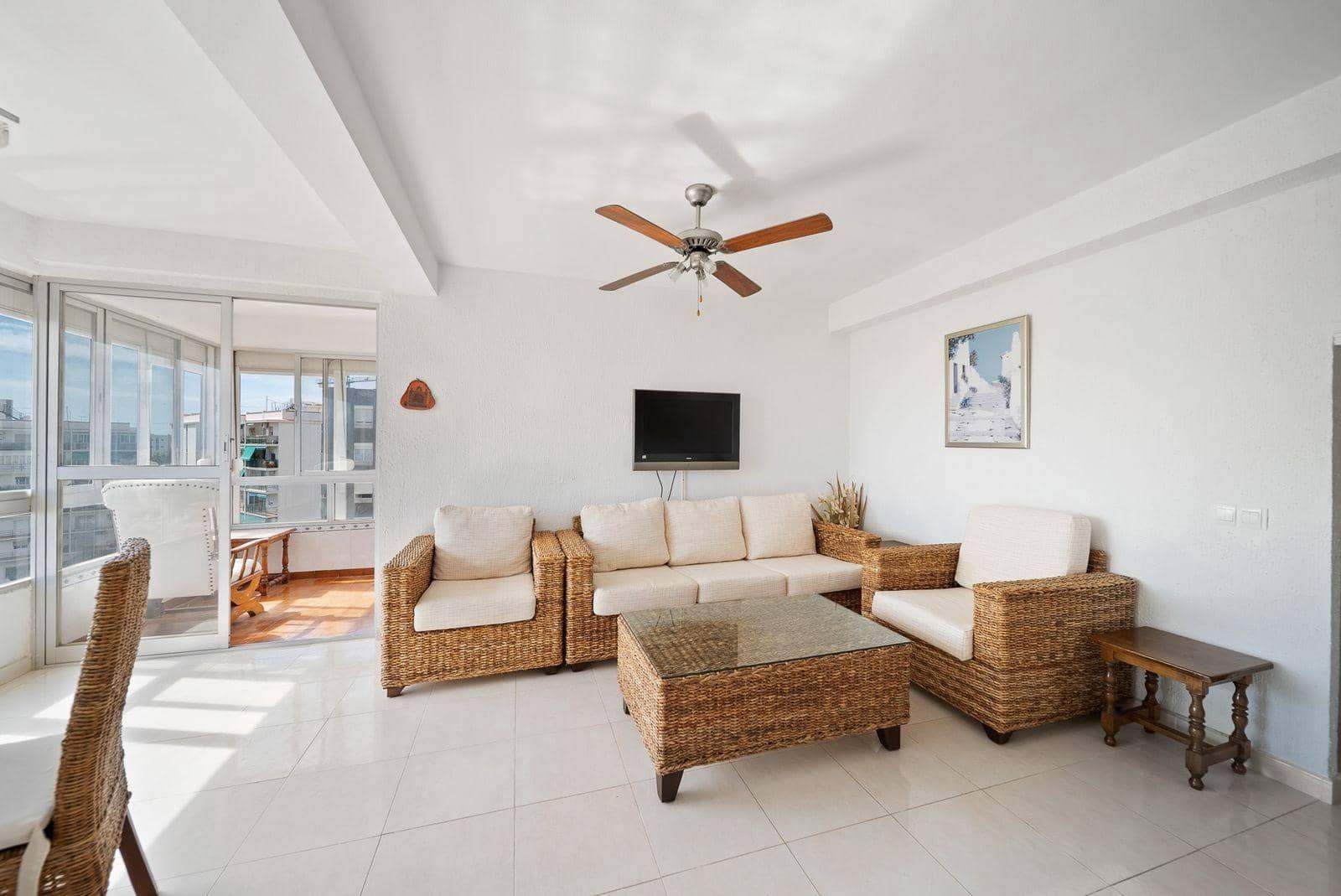 Apartamento de 2 habitaciones en Benalmádena en venta con garaje - 285.000 € (Ref: 9265403)