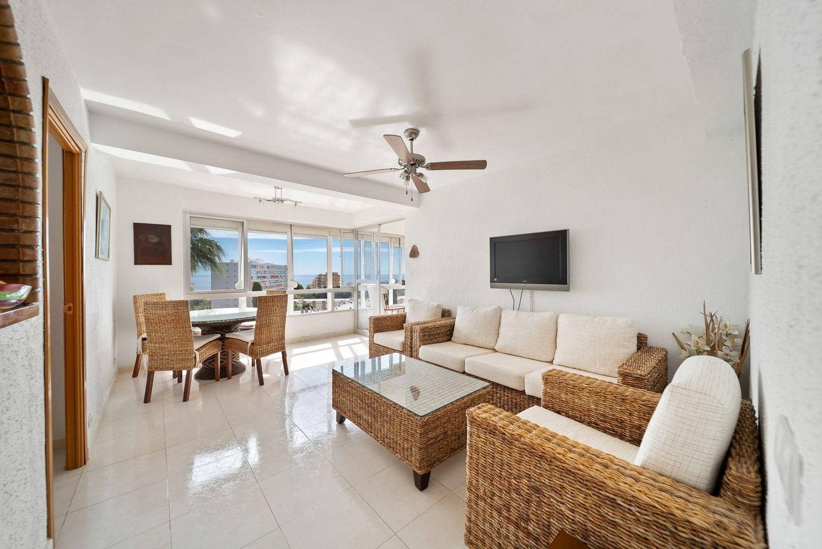 Apartamento de 2 habitaciones en Benalmádena en venta con garaje - 285.000 € (Ref: 9265403)