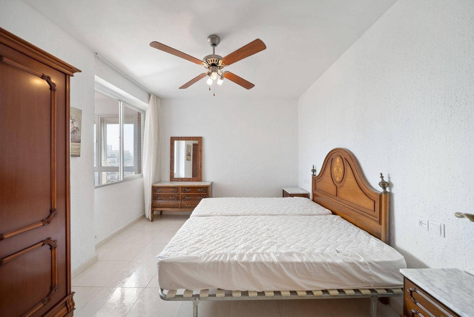 Apartamento de 2 habitaciones en Benalmádena en venta con garaje - 285.000 € (Ref: 9265403)