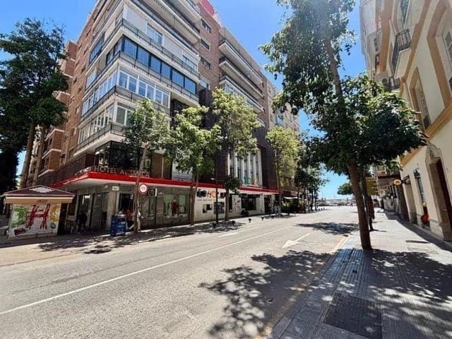 9 soveværelse Lejlighed til salg i Málaga by - € 1.900.000 (Ref: 9288214)