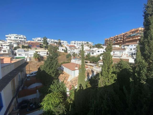 3 sovrum Radhus till salu i Fuengirola med garage - 499 000 € (Ref: 9305101)