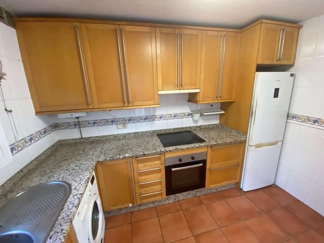 3 sovrum Radhus till salu i Fuengirola med garage - 499 000 € (Ref: 9305101)