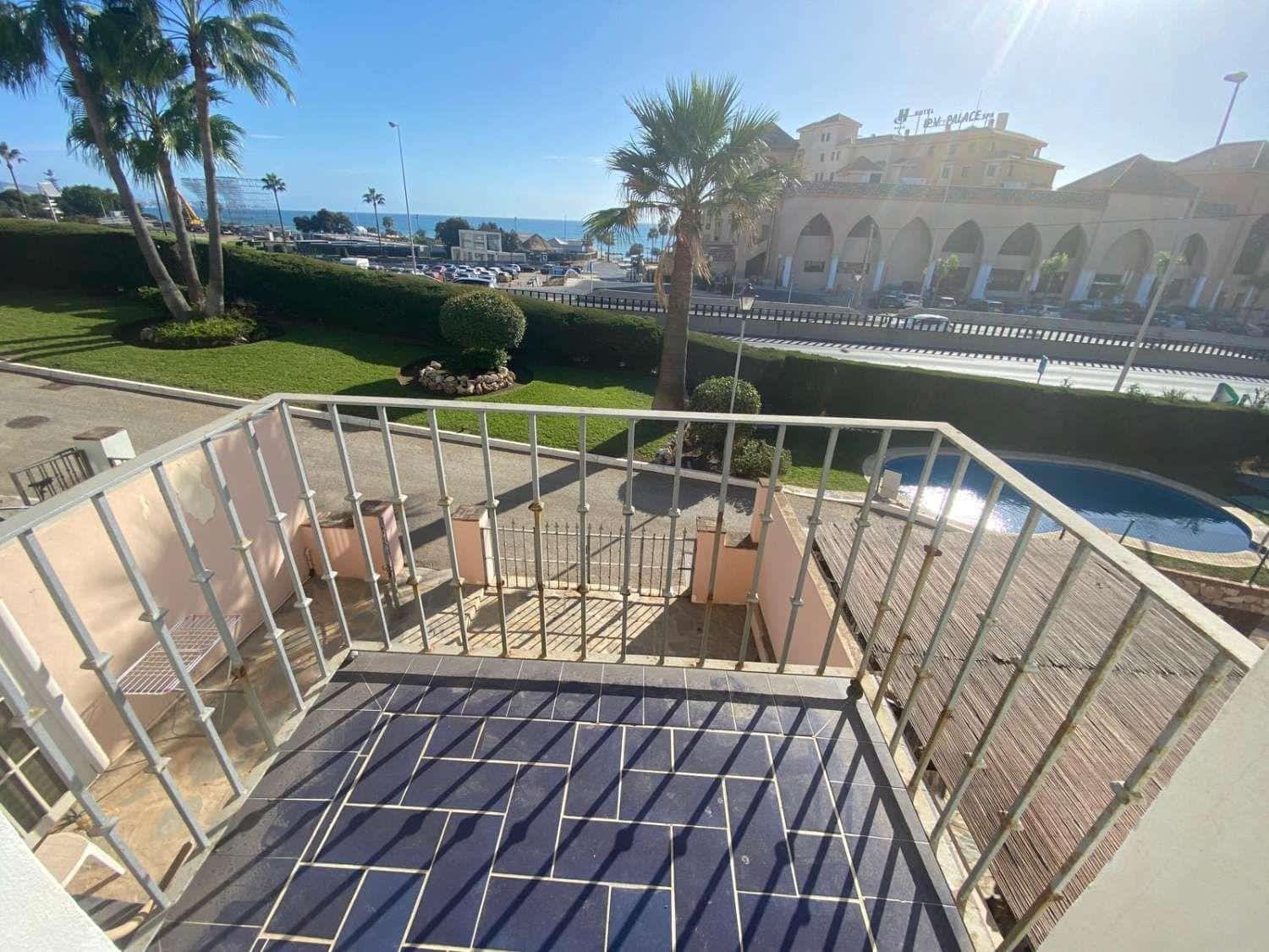 3 sovrum Radhus till salu i Fuengirola med garage - 499 000 € (Ref: 9305101)