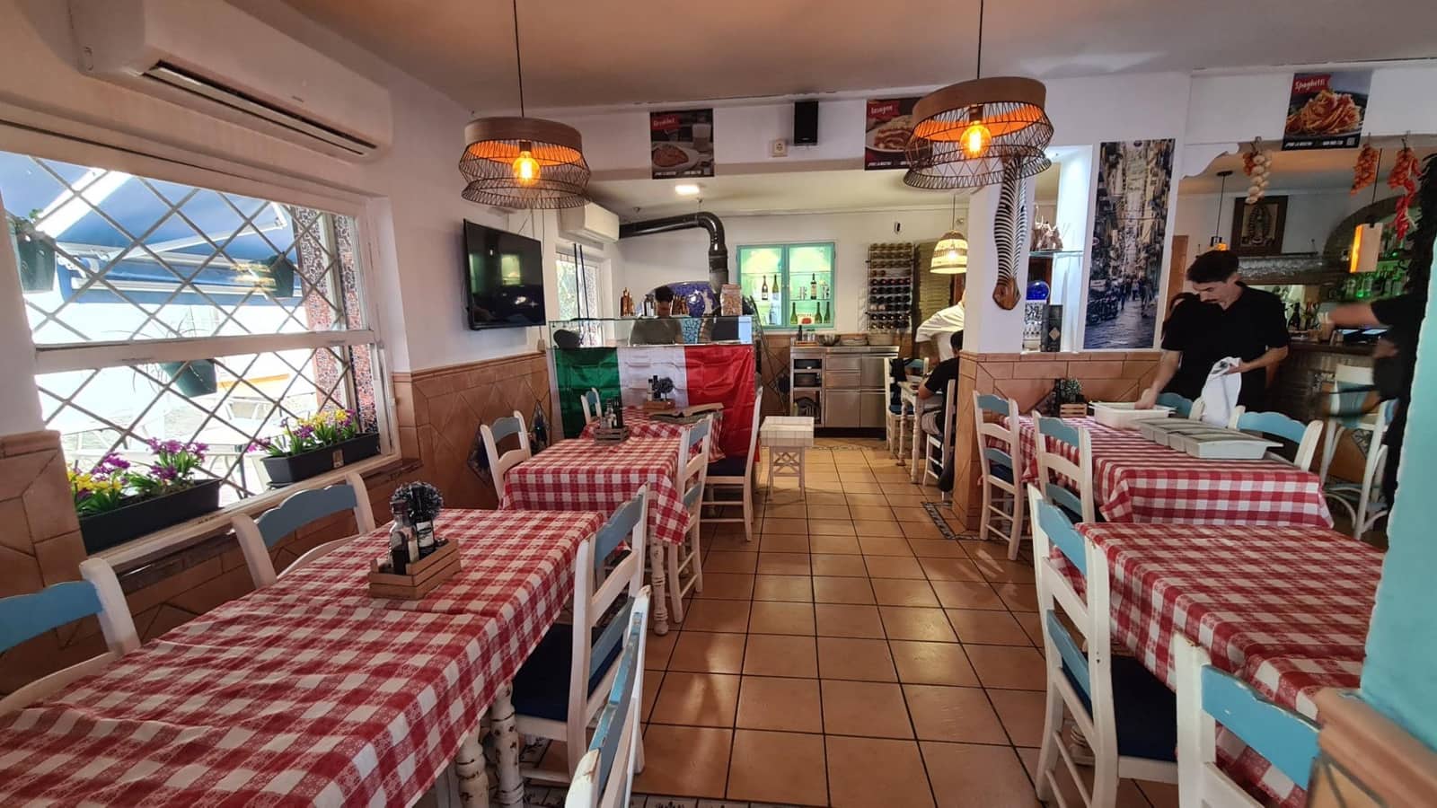 16 slaapkamer Gastenverblijf/B&B te koop in Torremolinos - € 2.800.000 (Ref: 9335028)