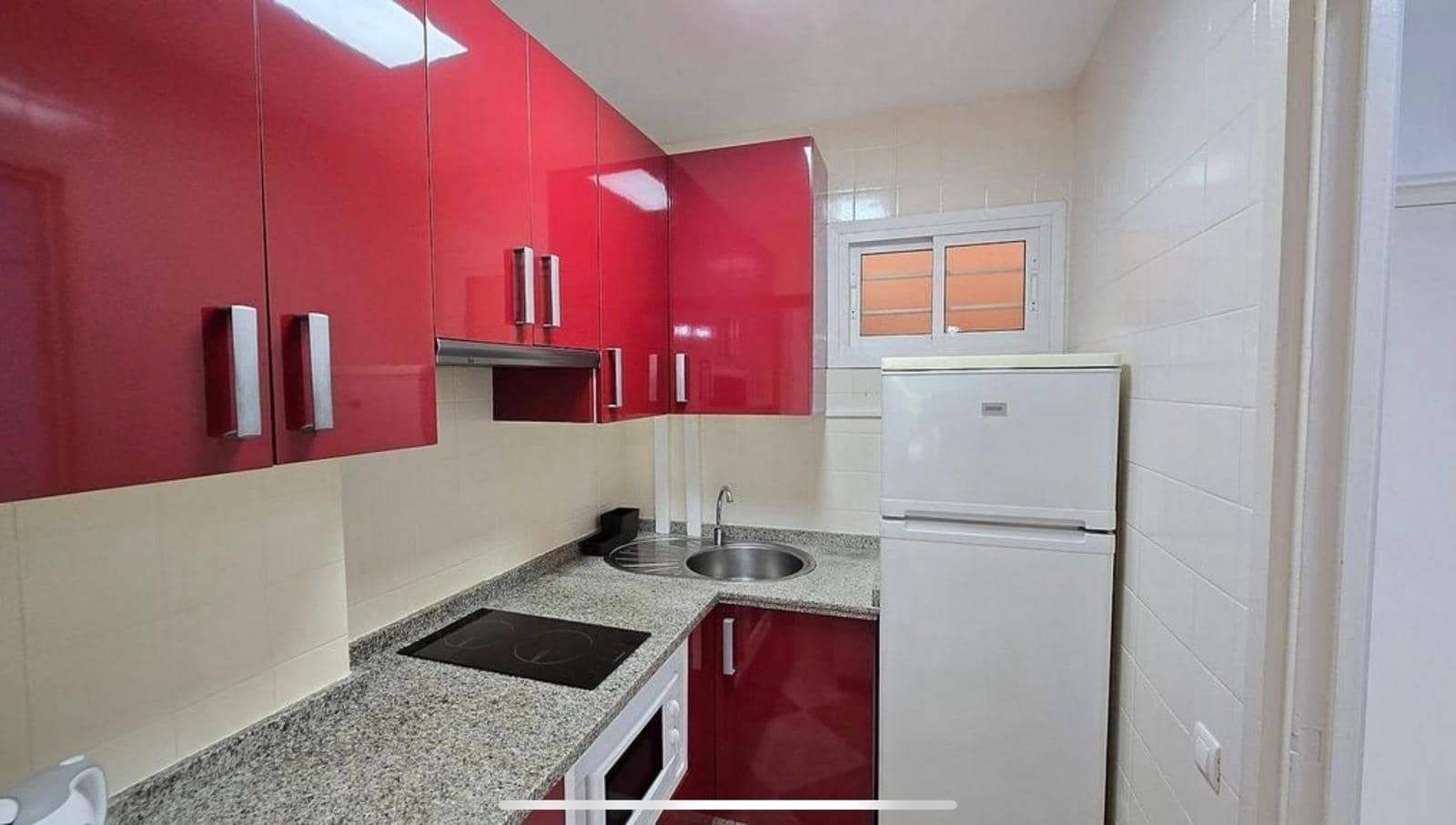 1 makuuhuone Huoneisto myytävänä paikassa Benalmadena mukana uima-altaan - 240 000 € (Ref: 9344847)