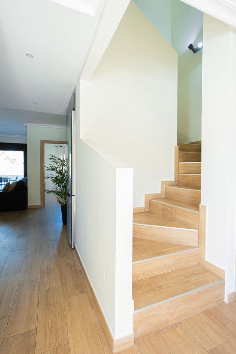 3 makuuhuone Kattohuoneisto myytävänä paikassa Nueva Andalucia mukana 
autotalli - 695 000 € (Ref: 9374208)