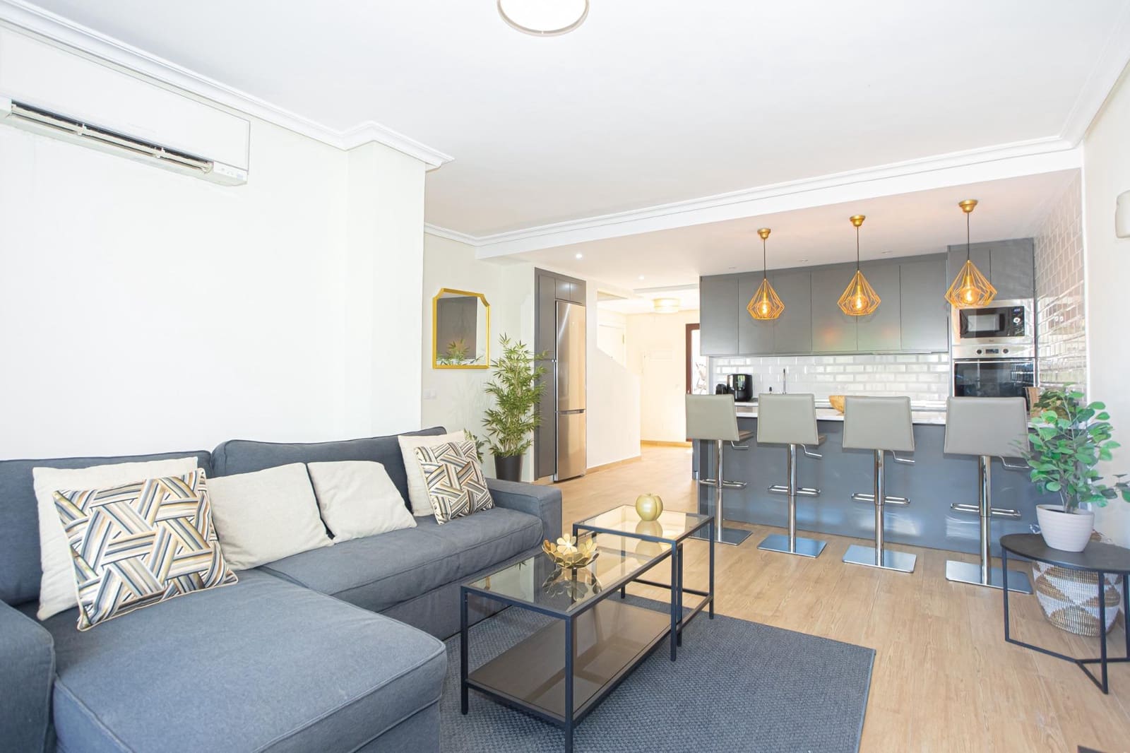 3 makuuhuone Kattohuoneisto myytävänä paikassa Nueva Andalucia mukana 
autotalli - 695 000 € (Ref: 9374208)