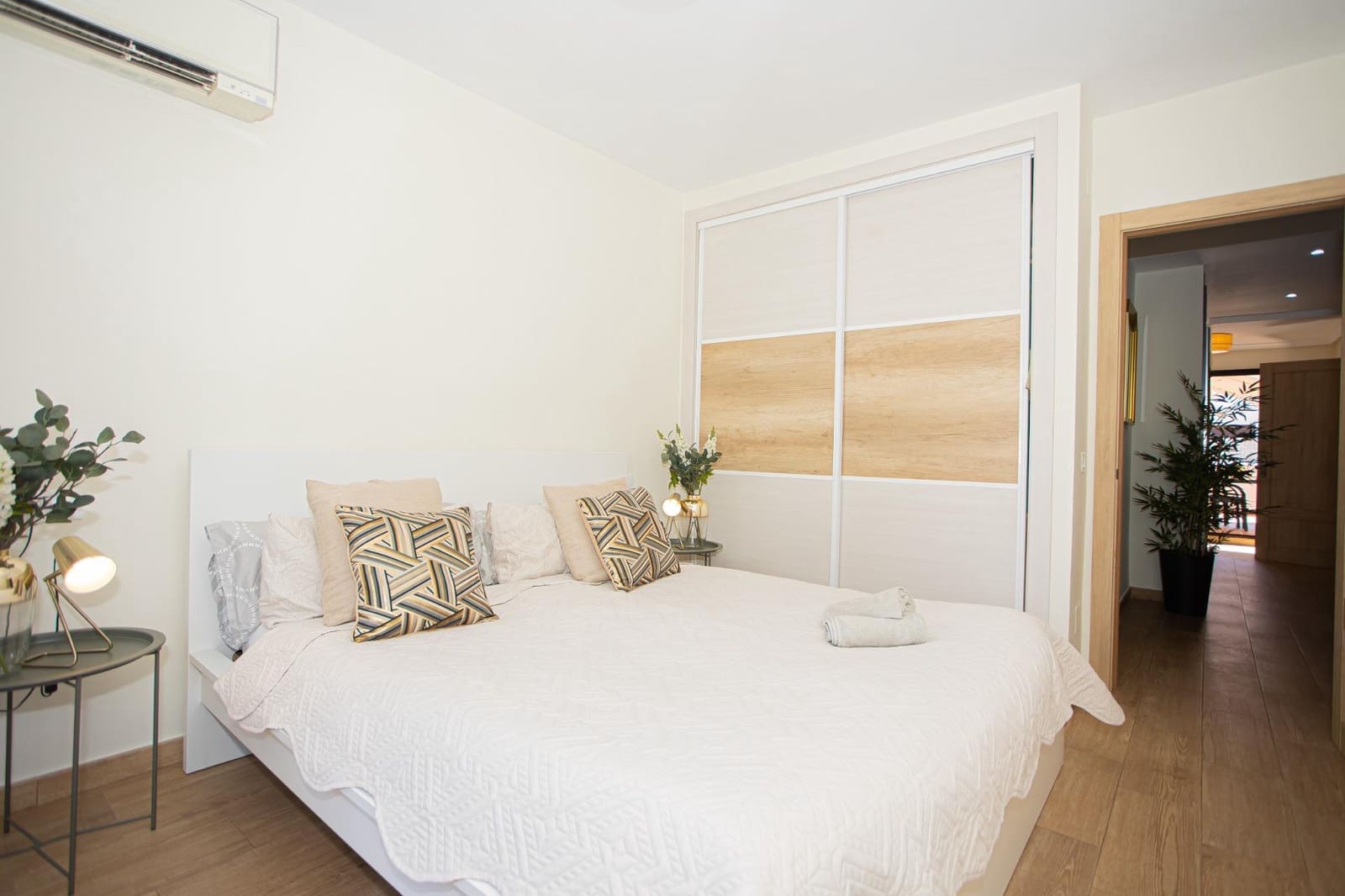 3 makuuhuone Kattohuoneisto myytävänä paikassa Nueva Andalucia mukana 
autotalli - 695 000 € (Ref: 9374208)