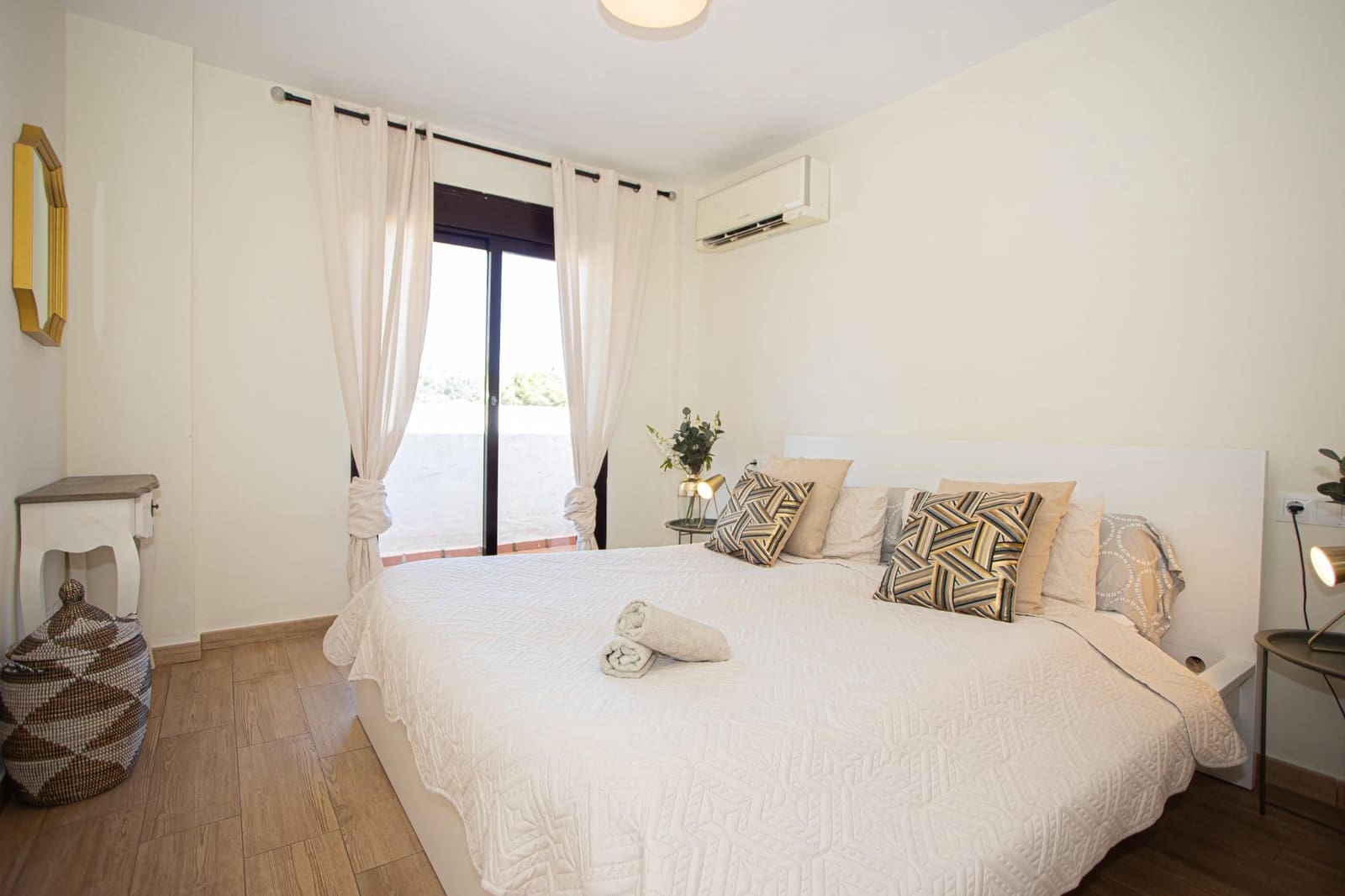 3 makuuhuone Kattohuoneisto myytävänä paikassa Nueva Andalucia mukana 
autotalli - 695 000 € (Ref: 9374208)