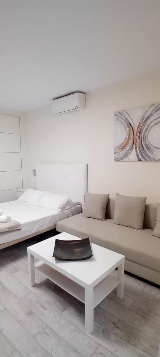 Studio til salg i Benalmadena med swimmingpool - € 250.000 (Ref: 9419857)