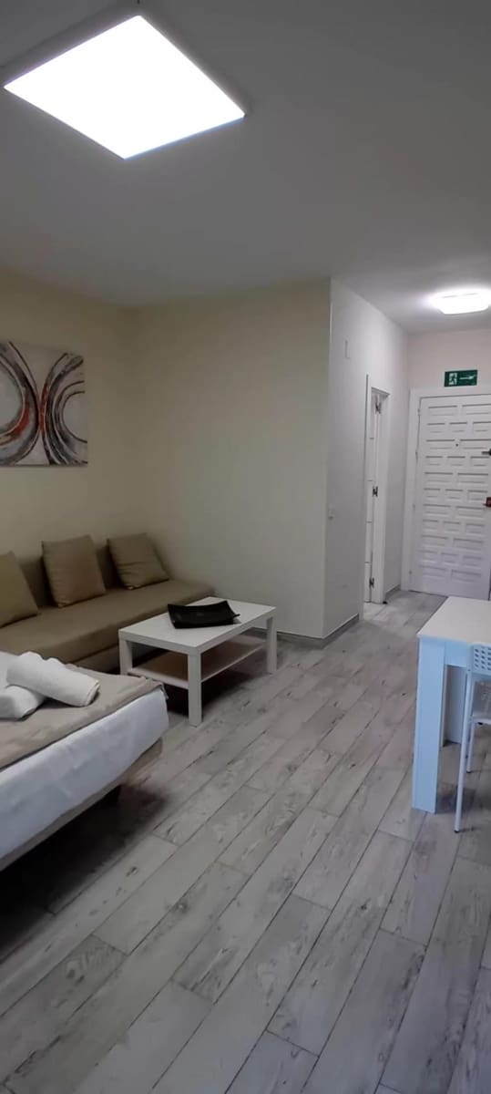 Studio til salg i Benalmadena med swimmingpool - € 250.000 (Ref: 9419857)