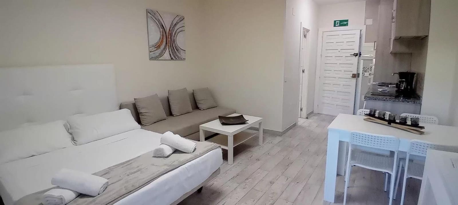 Studio til salg i Benalmadena med swimmingpool - € 250.000 (Ref: 9419857)