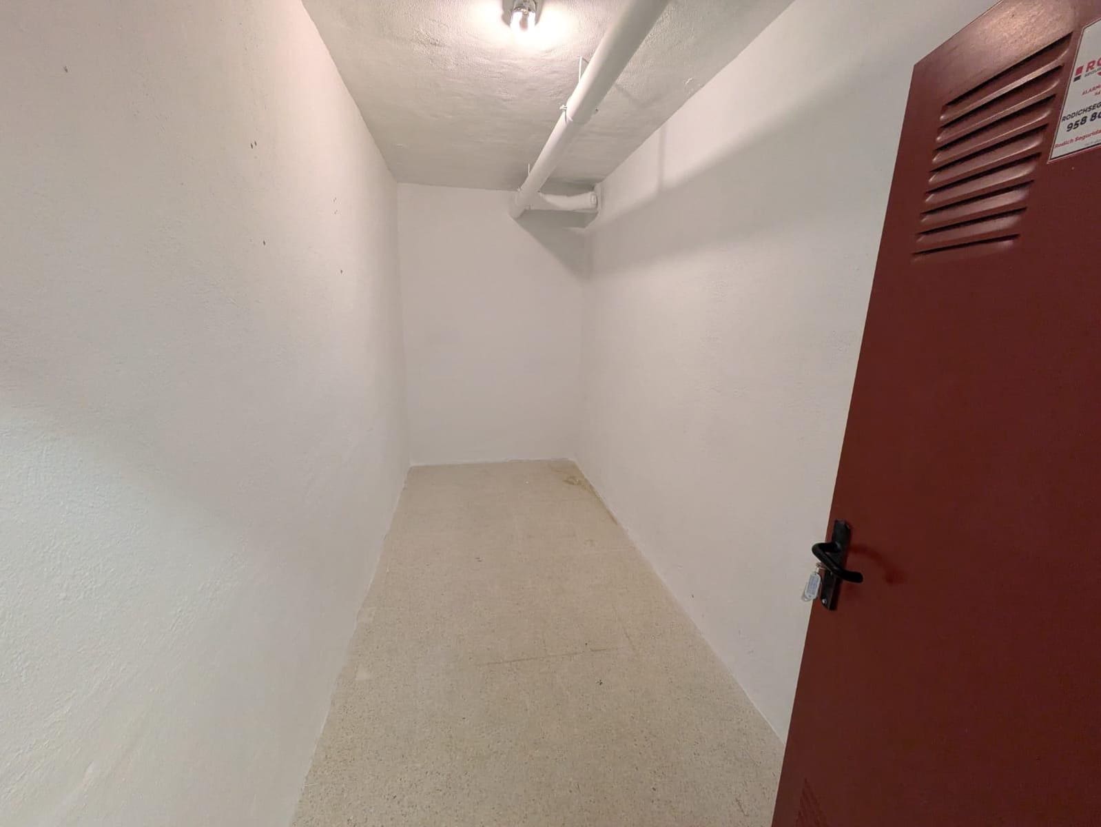 2 soverom Leilighet til salgs i La Reserva med svømmebasseng garasje - € 310 000 (Ref: 9419858)