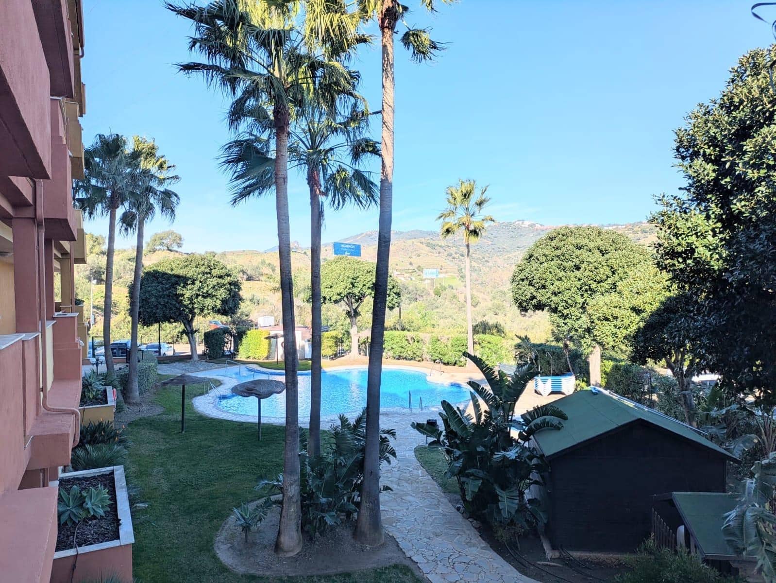 2 soverom Leilighet til salgs i La Reserva med svømmebasseng garasje - € 310 000 (Ref: 9419858)