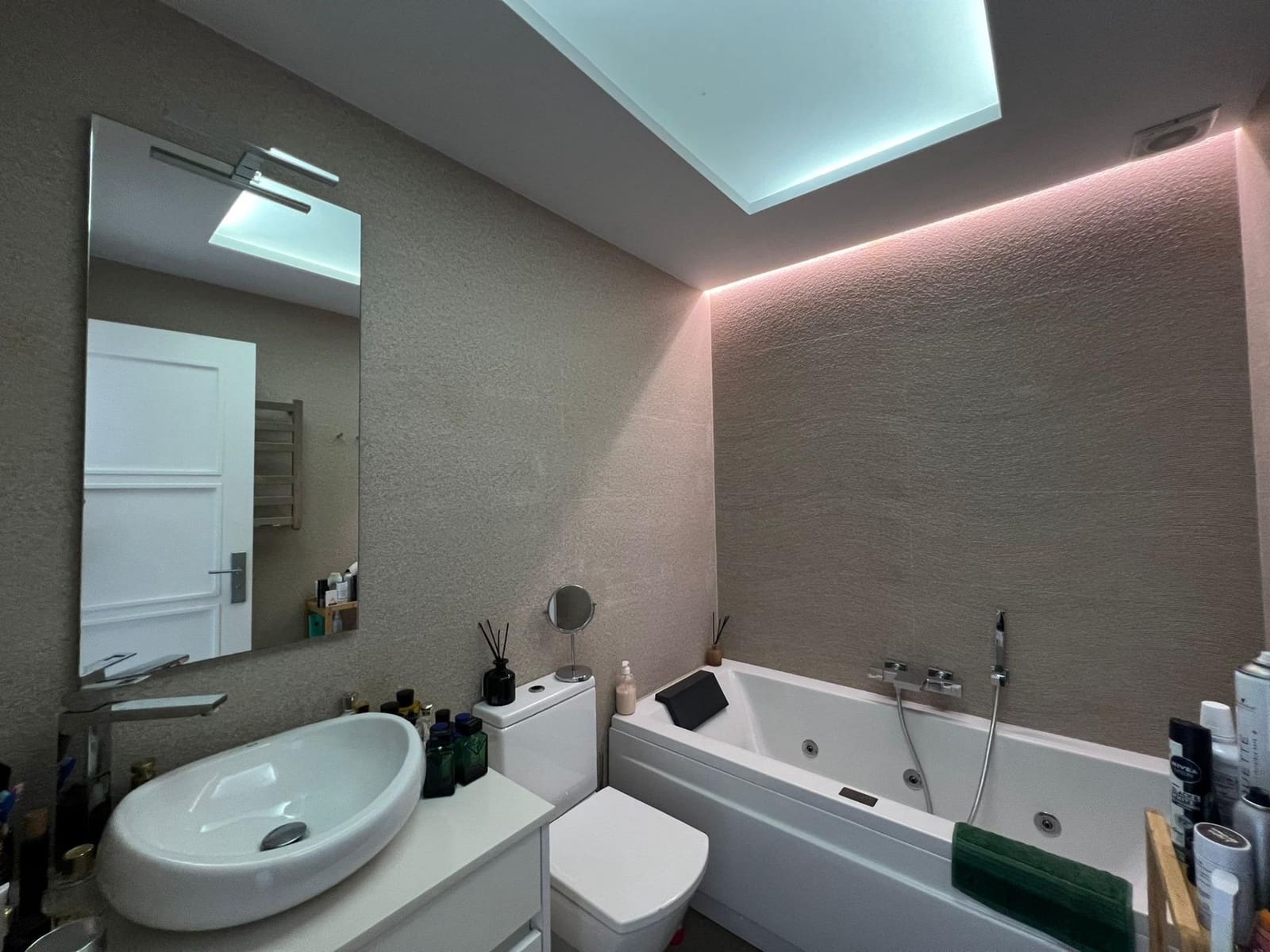 3 makuuhuone Huoneisto myytävänä paikassa Torrequebrada mukana uima-altaan 
autotalli - 560 000 € (Ref: 9449379)