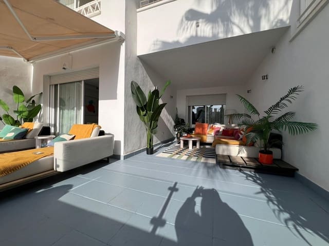 3 makuuhuone Huoneisto myytävänä paikassa Torrequebrada, Benalmádena mukana uima-altaan 
autotalli - 560 000 € (Ref: 9449379)