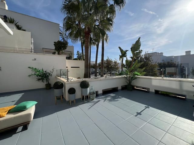 3 quarto Apartamento para venda em Torrequebrada, Benalmádena com piscina garagem - 560 000 € (Ref: 9449379)