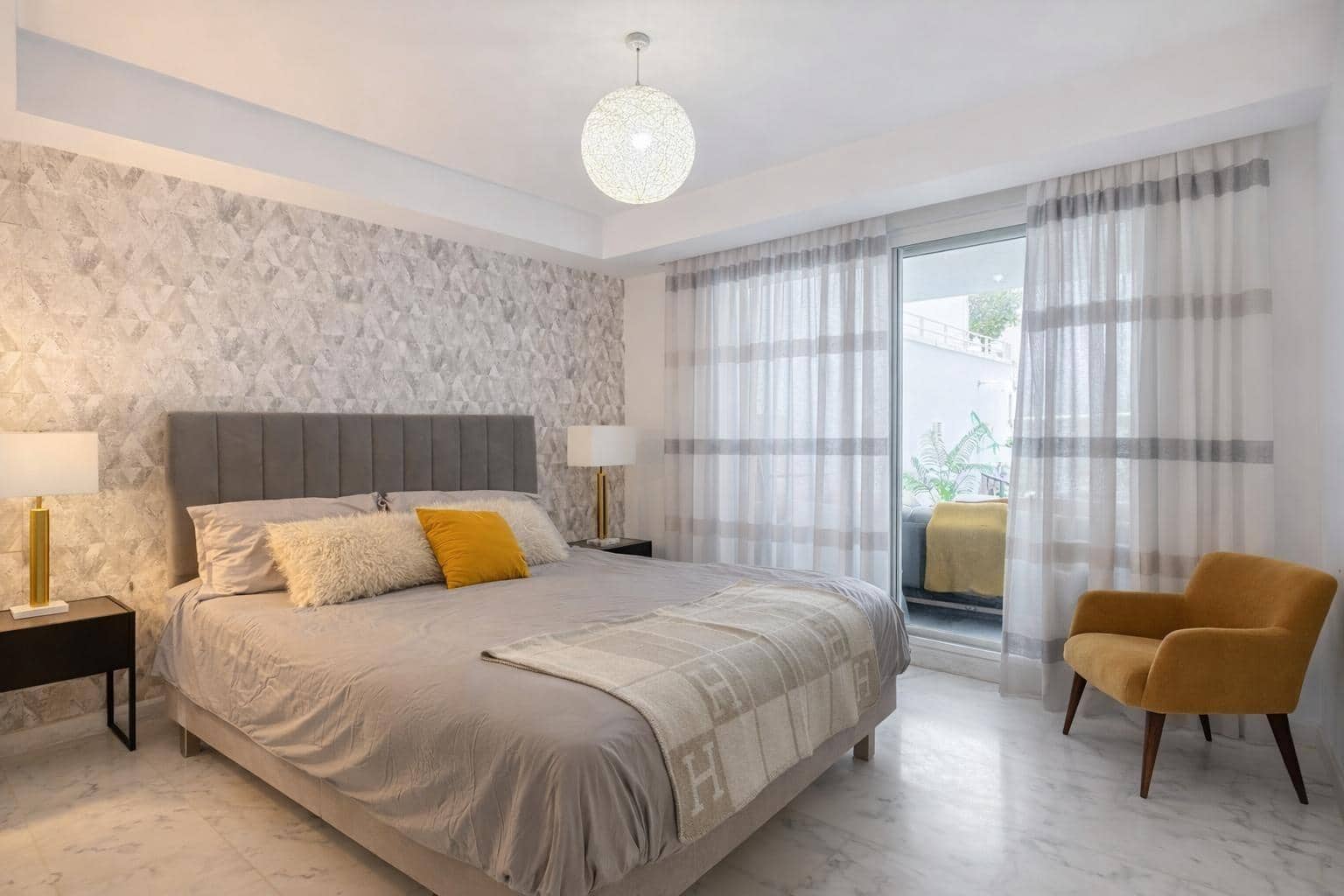 3 bedroom Apartment for sale in Torrequebrada with pool garage - € 560,000 (Ref: 9449379)