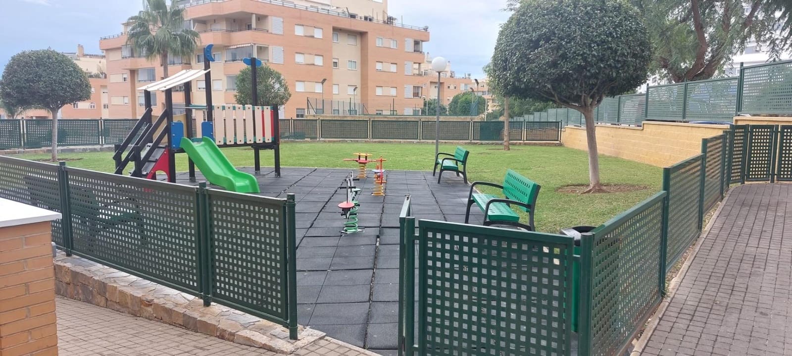 Piso de 3 habitaciones en Torremolinos en venta con piscina garaje - 395.000 € (Ref: 9468525)
