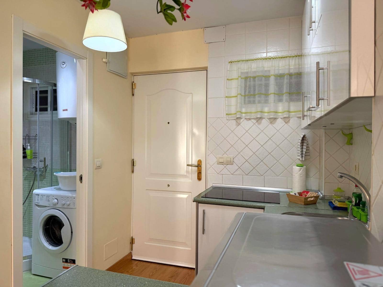 Yksiö myytävänä paikassa Benalmadena mukana uima-altaan - 162 000 € (Ref: 9470460)