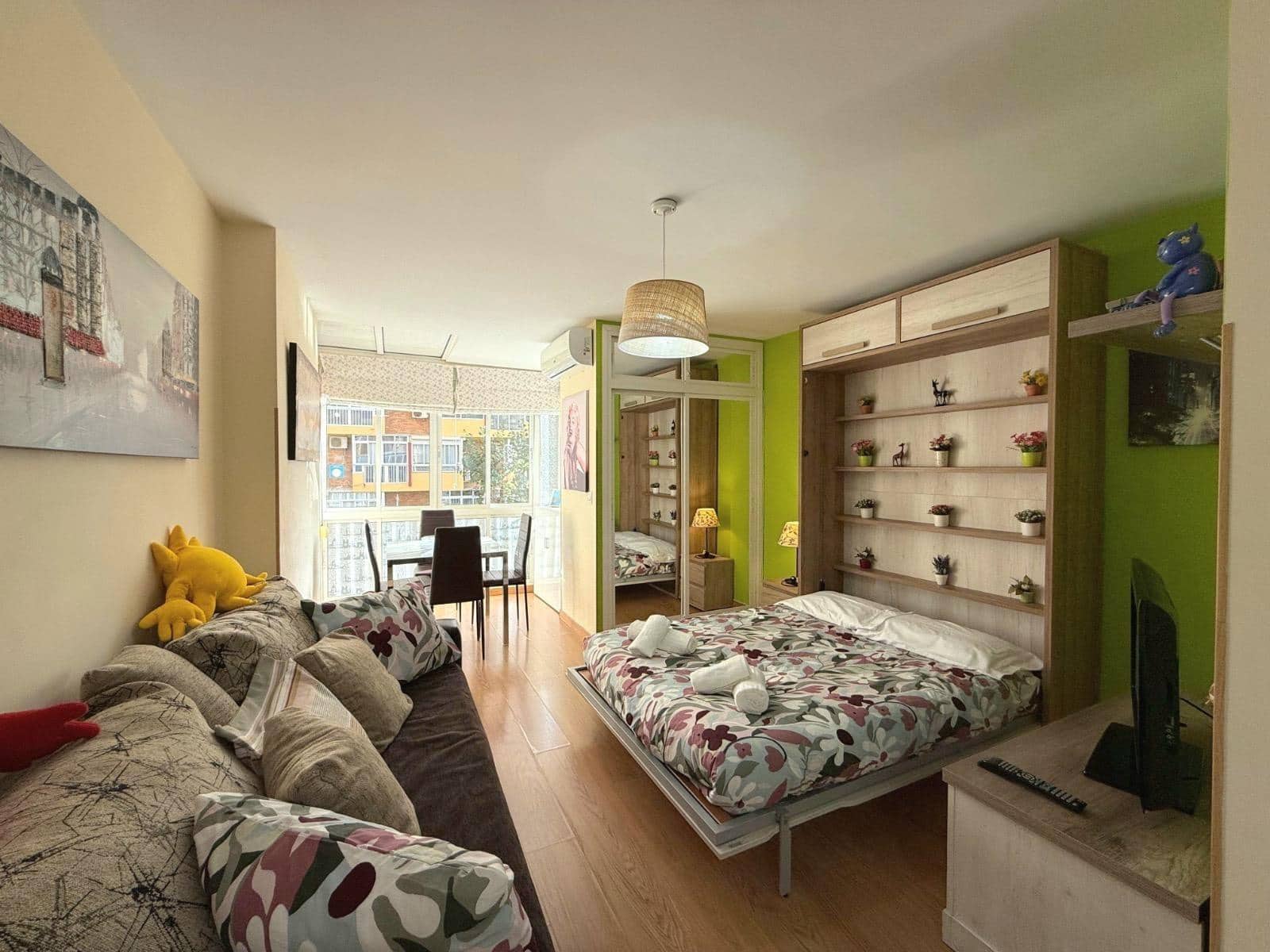 Yksiö myytävänä paikassa Benalmadena mukana uima-altaan - 162 000 € (Ref: 9470460)